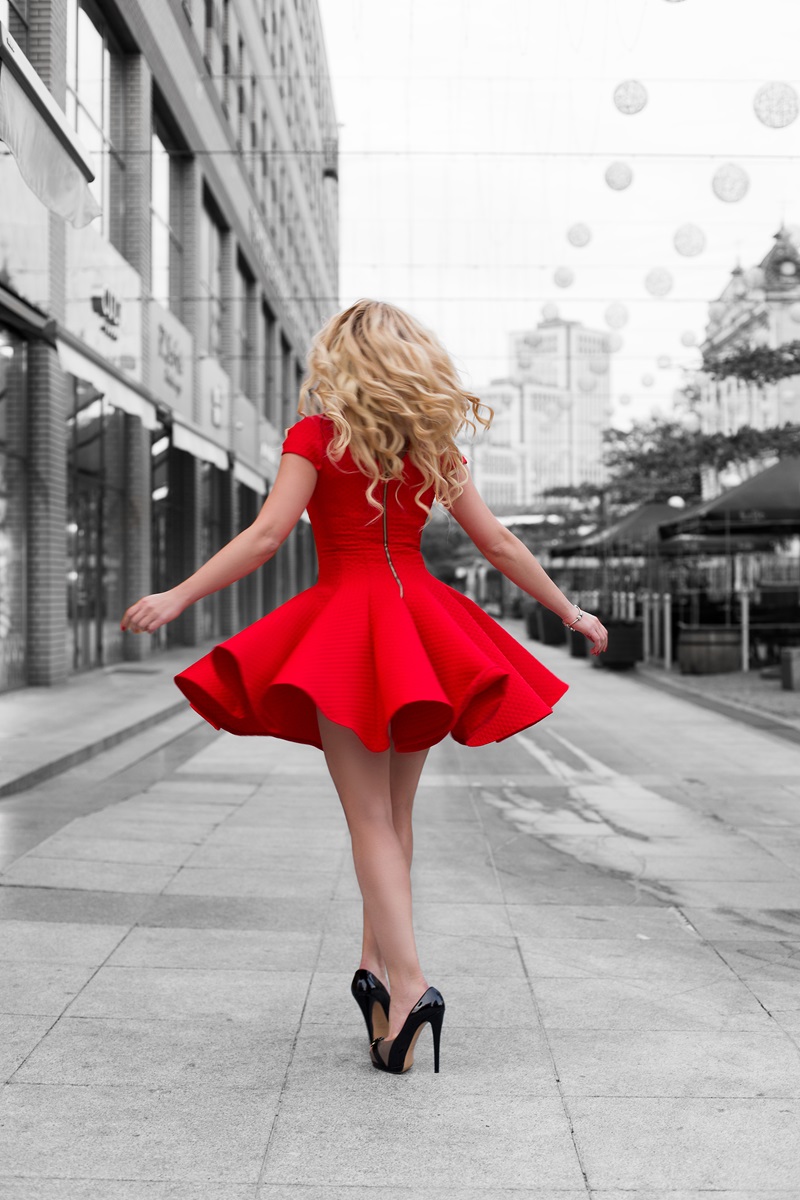 robe rouge courte