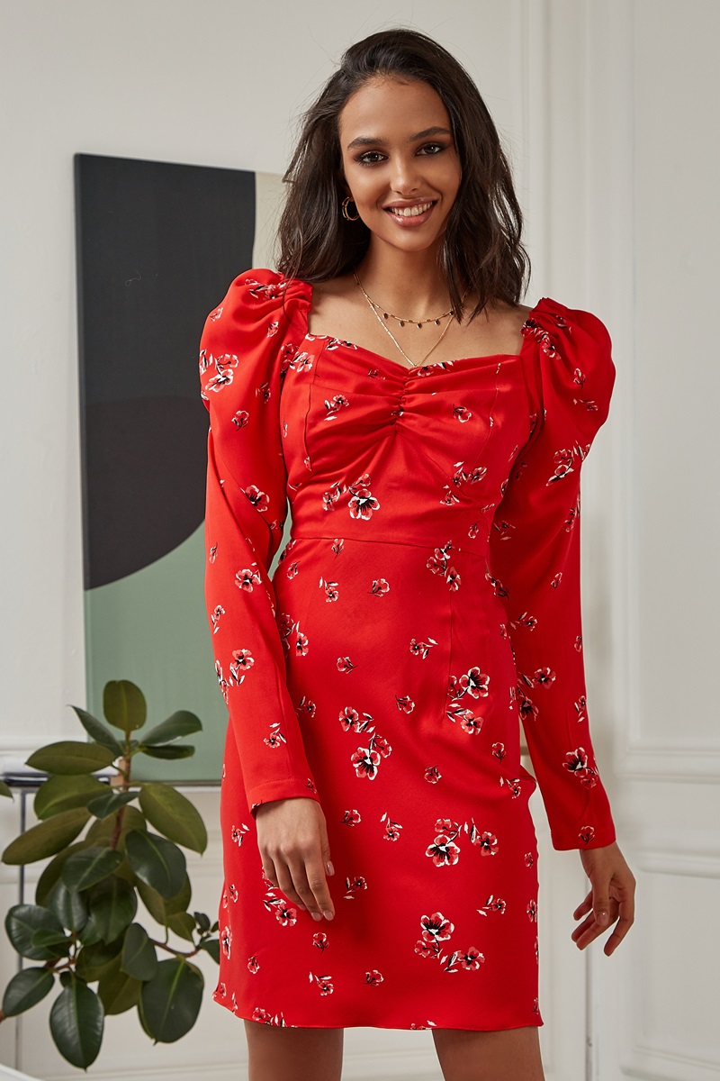 robe rouge fleurs