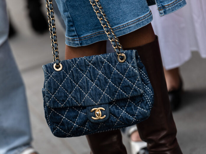 Allez-vous céder à la tendance sac en jean cet été Allez-vous céder à la tendance sac en jean cet été